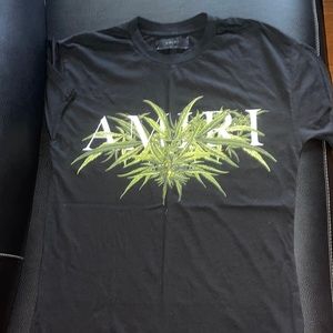 Amiri tee